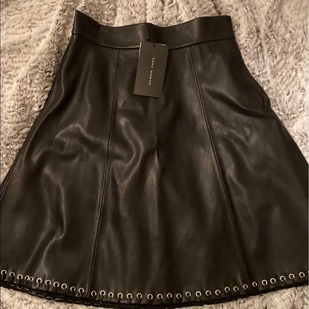 Zara NWT mini skirt